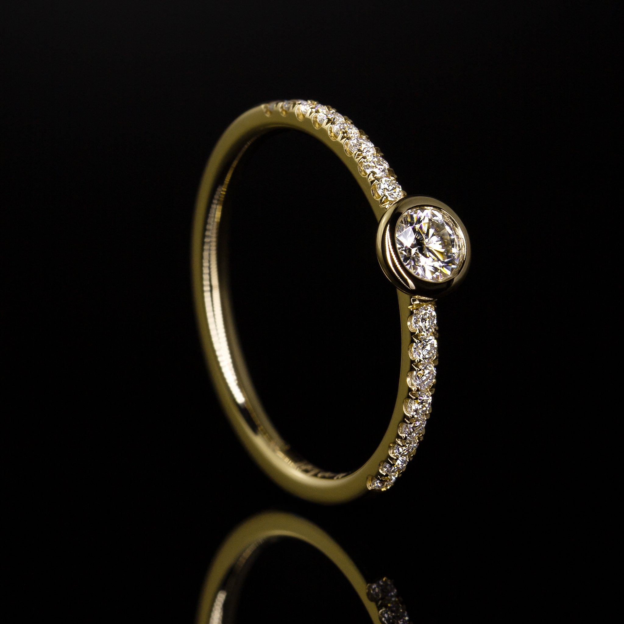 Goldzeit Ring, Modell "Adelaida"