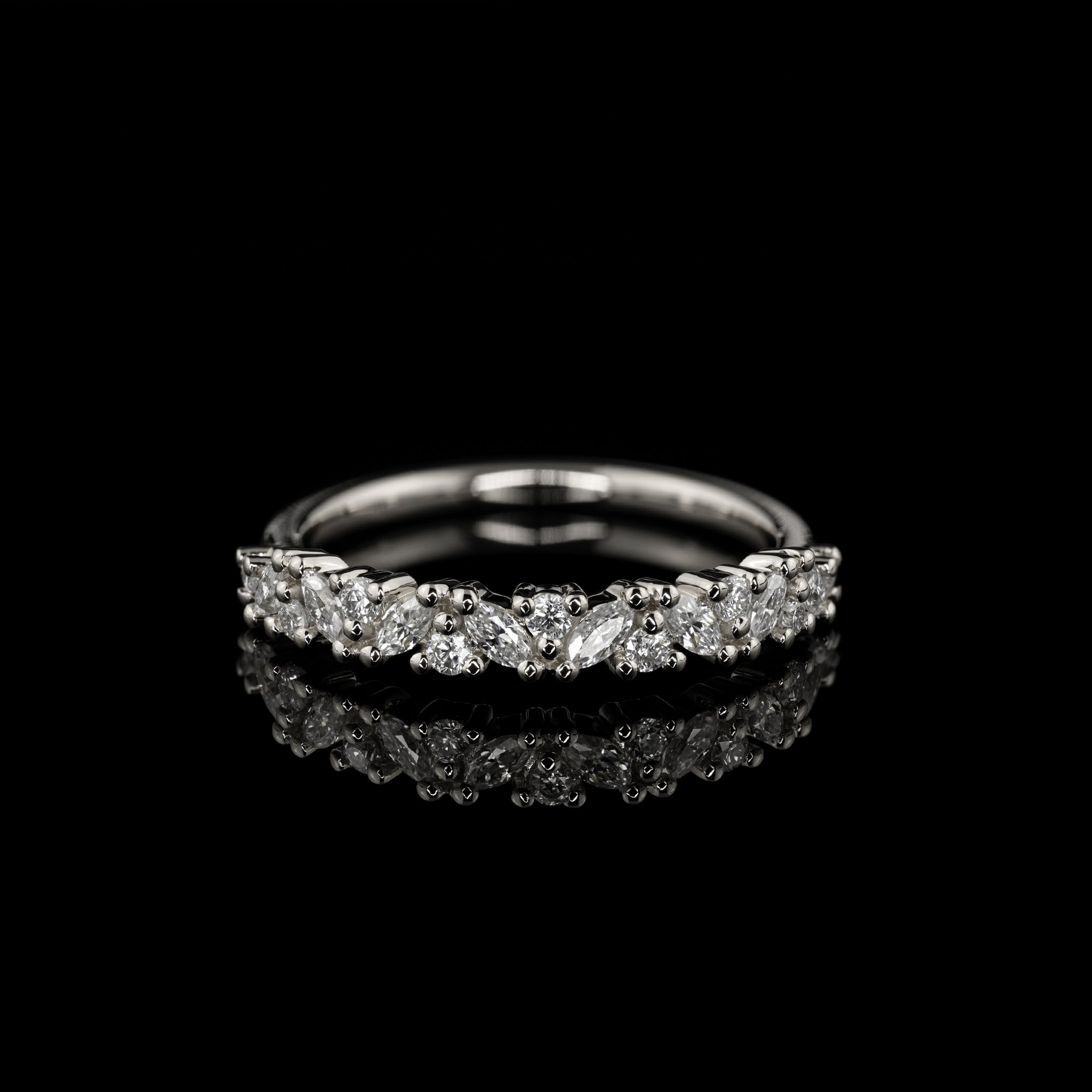 Goldzeit Ring, Modell "Valentina"