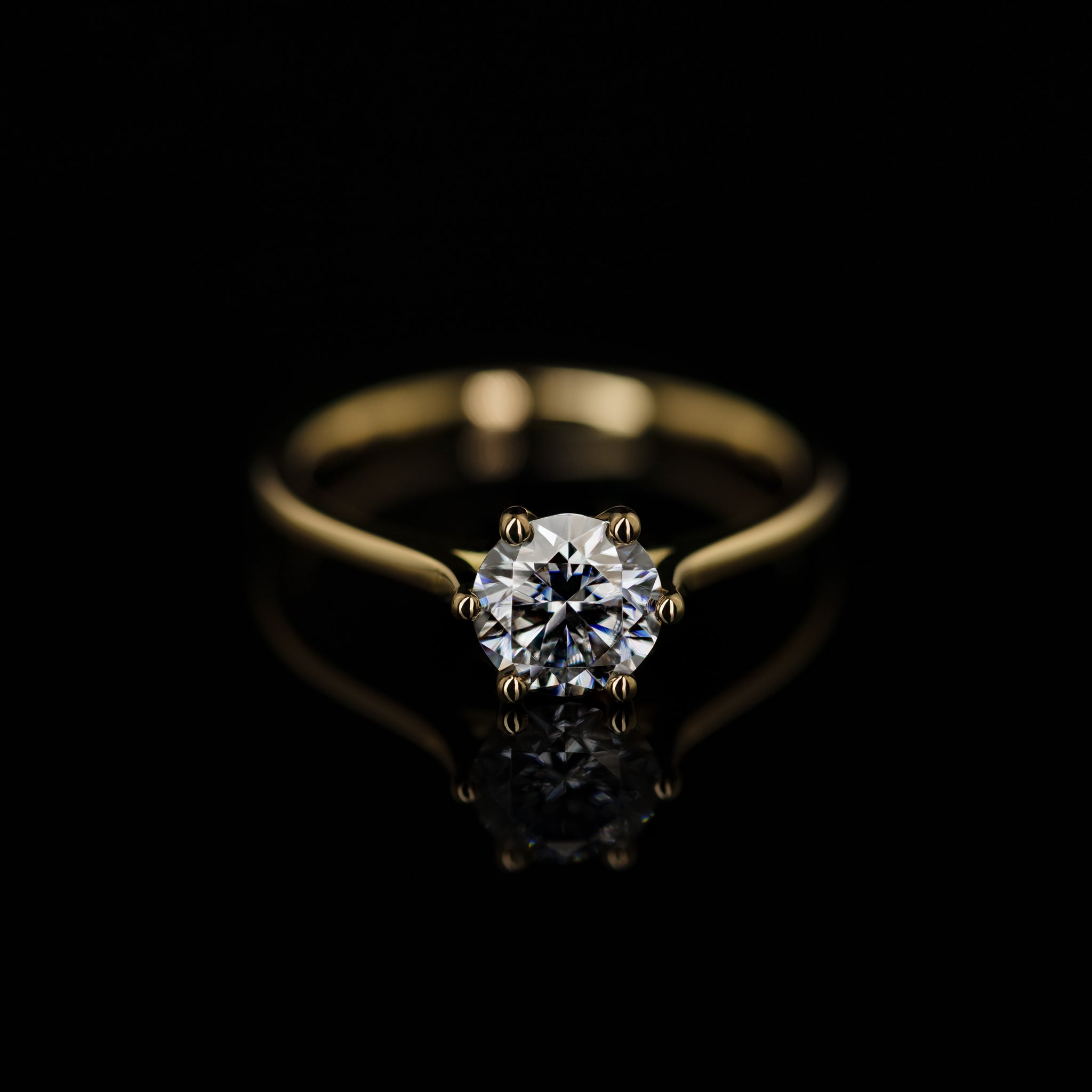 Goldzeit Ring, Modell "Leona"