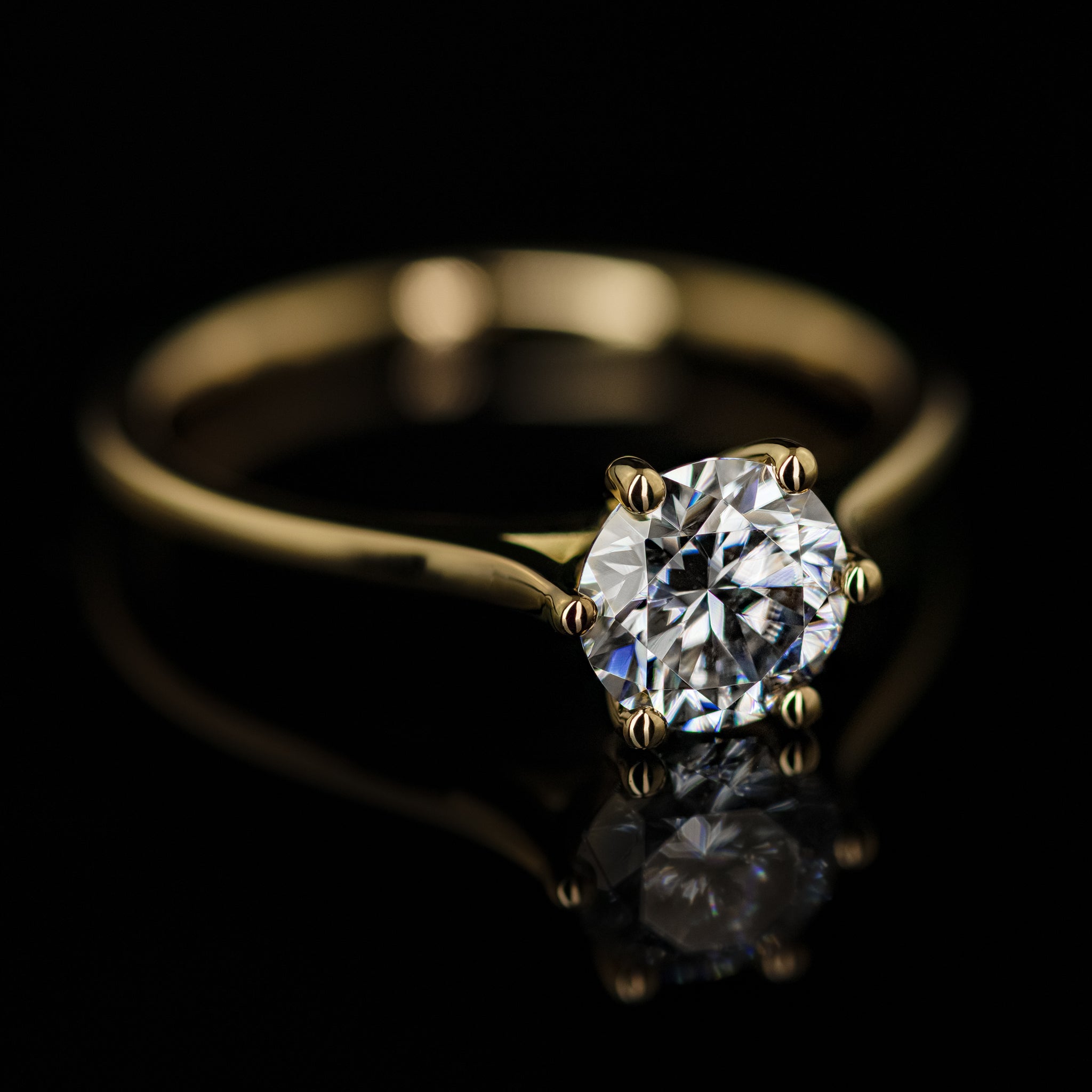 Goldzeit Ring, Modell "Leona"